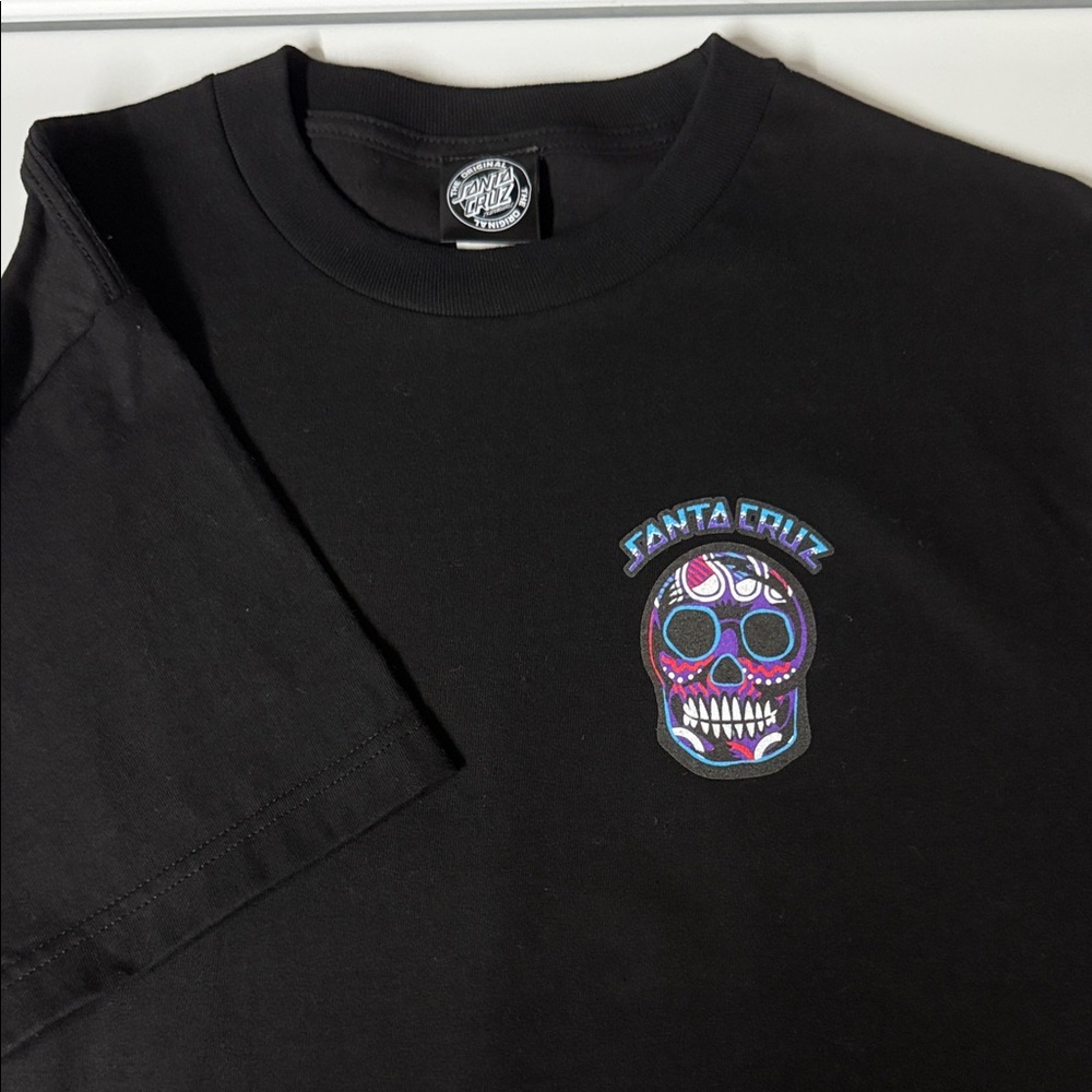Santa Cruz tee